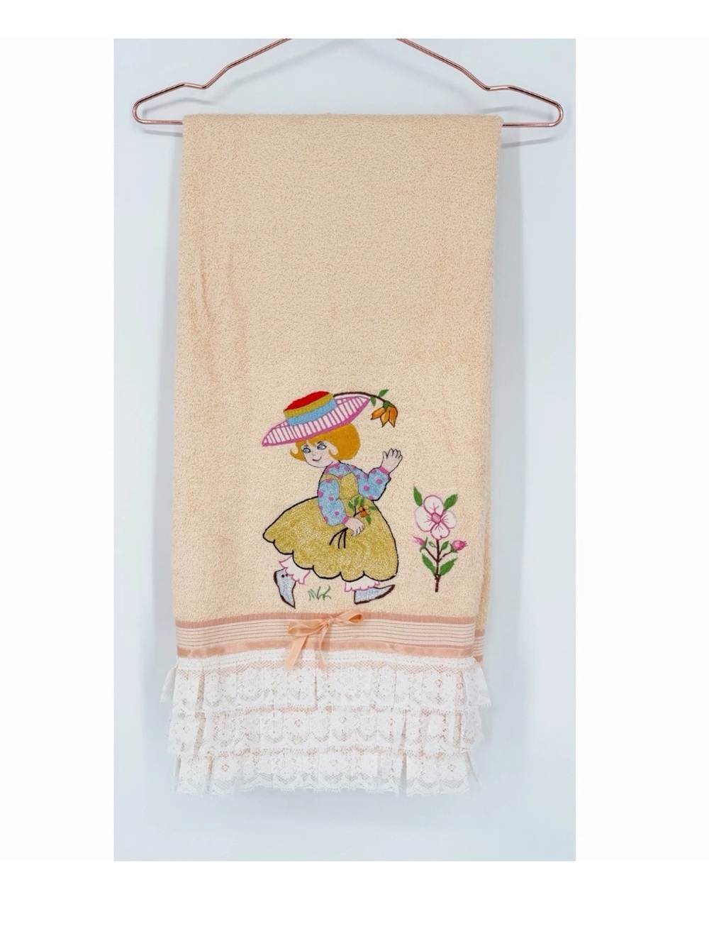 Vintage Bath Towel Cannon Girl Floral Embroidered With Lace Bow Made USA Peach